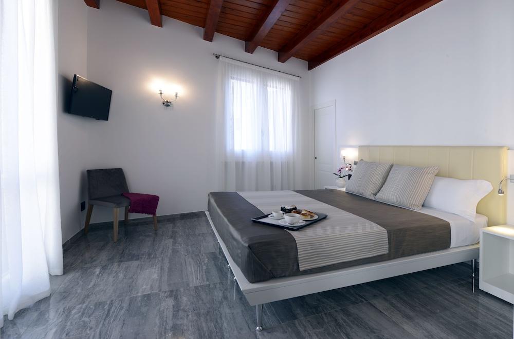 Hotel Western Principe Di Lampedusa 4*